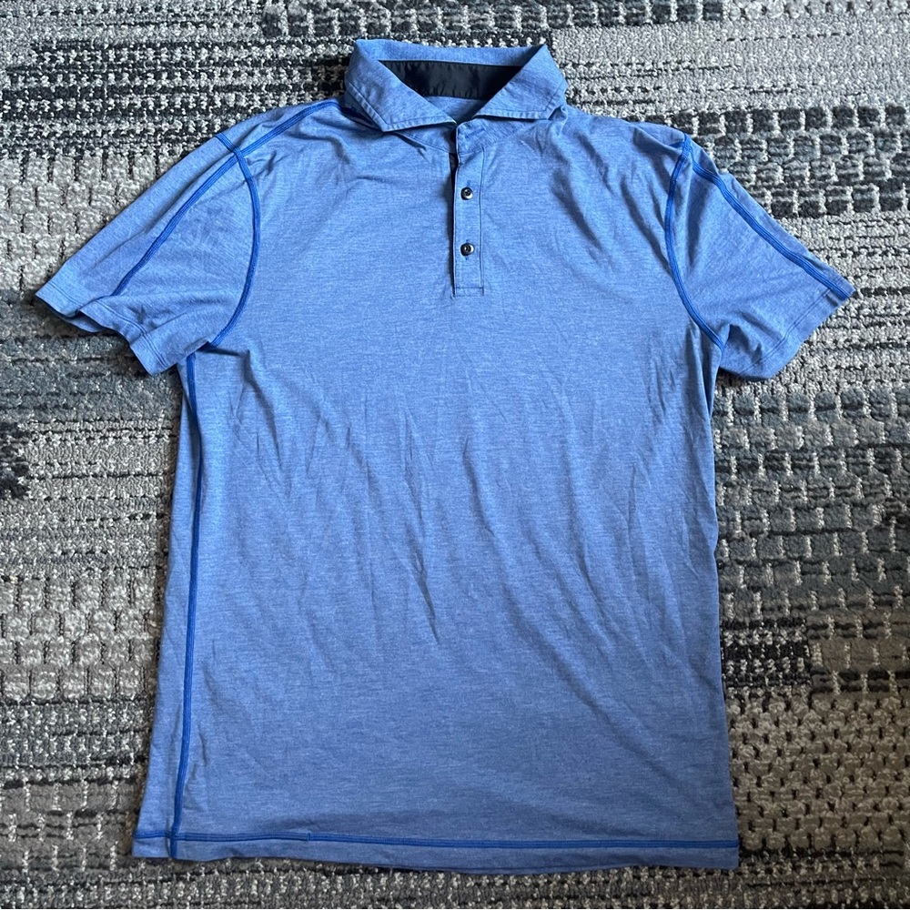 Men’s Lululemon Short Sleeve Athletic Polo Shirt in Blue, Size Medium